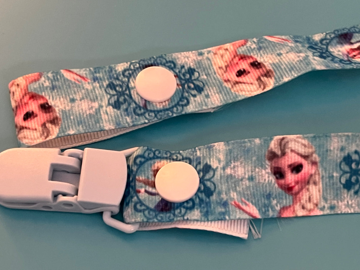 Frozen Elsa Paci Clip