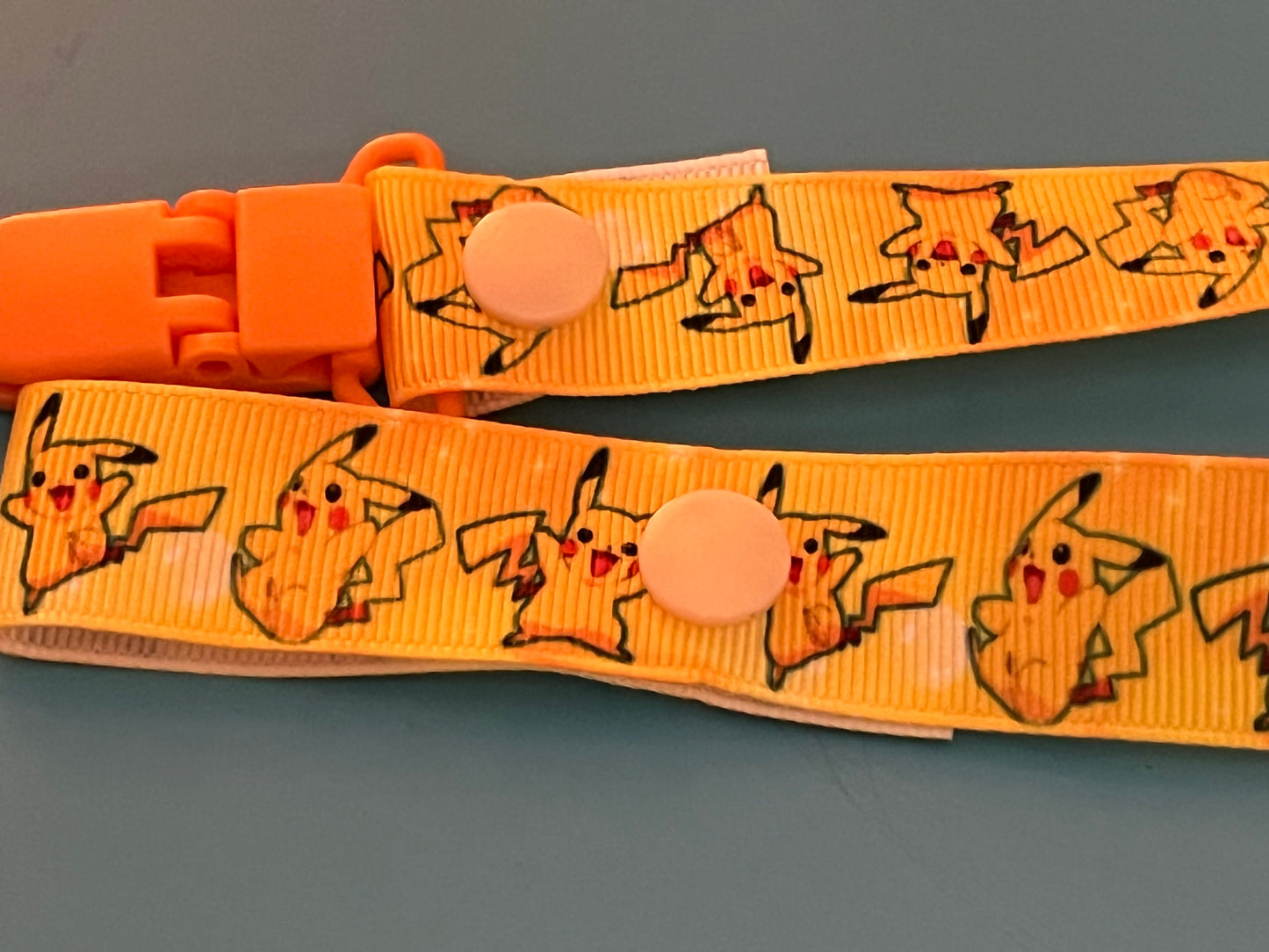 Pikachu Paci Clip