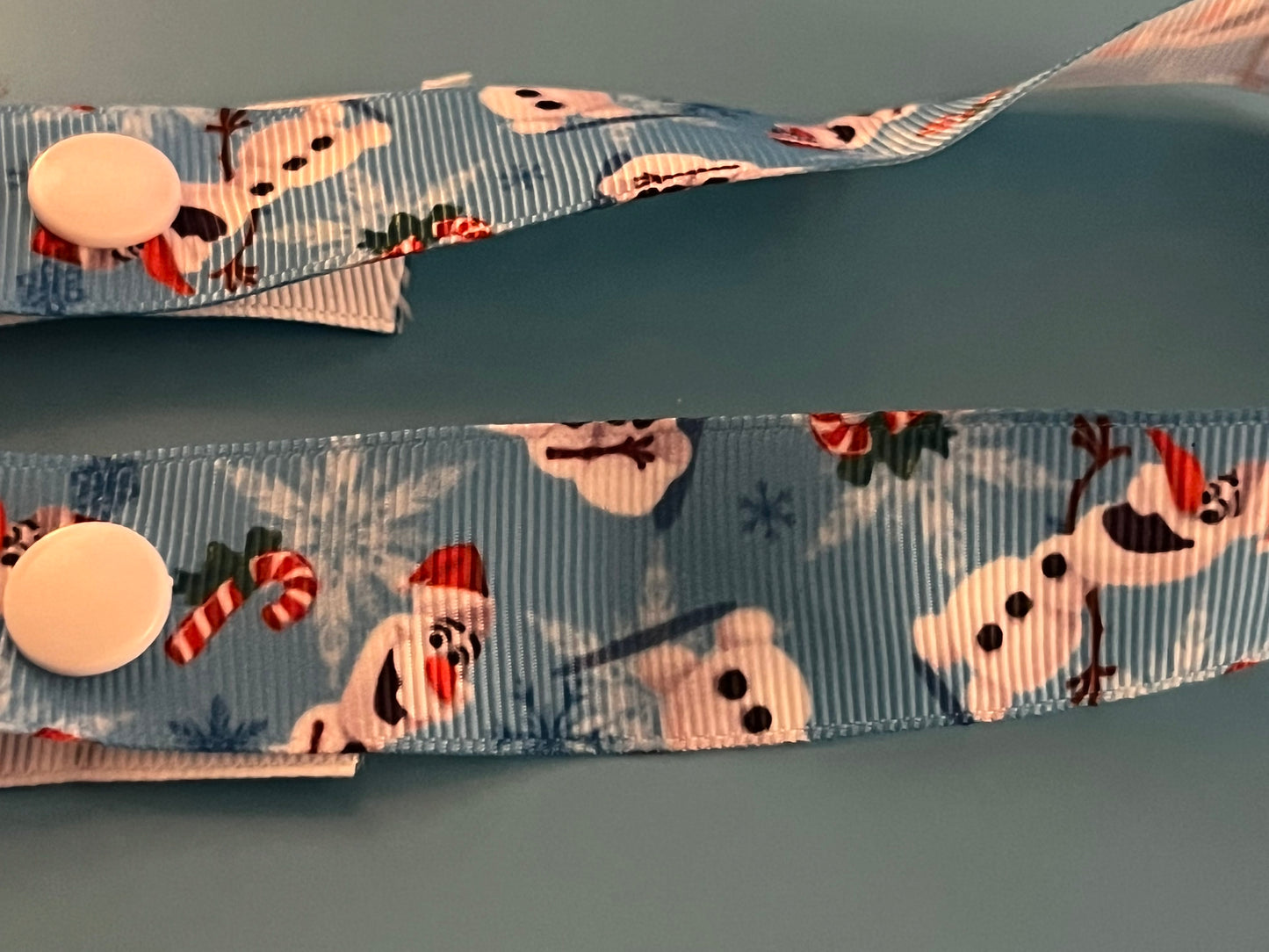 Christmas Olaf Paci Clip