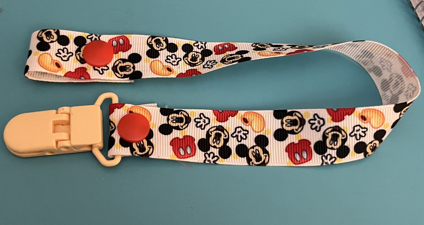 Mickey Mouse Pieces Paci Clip