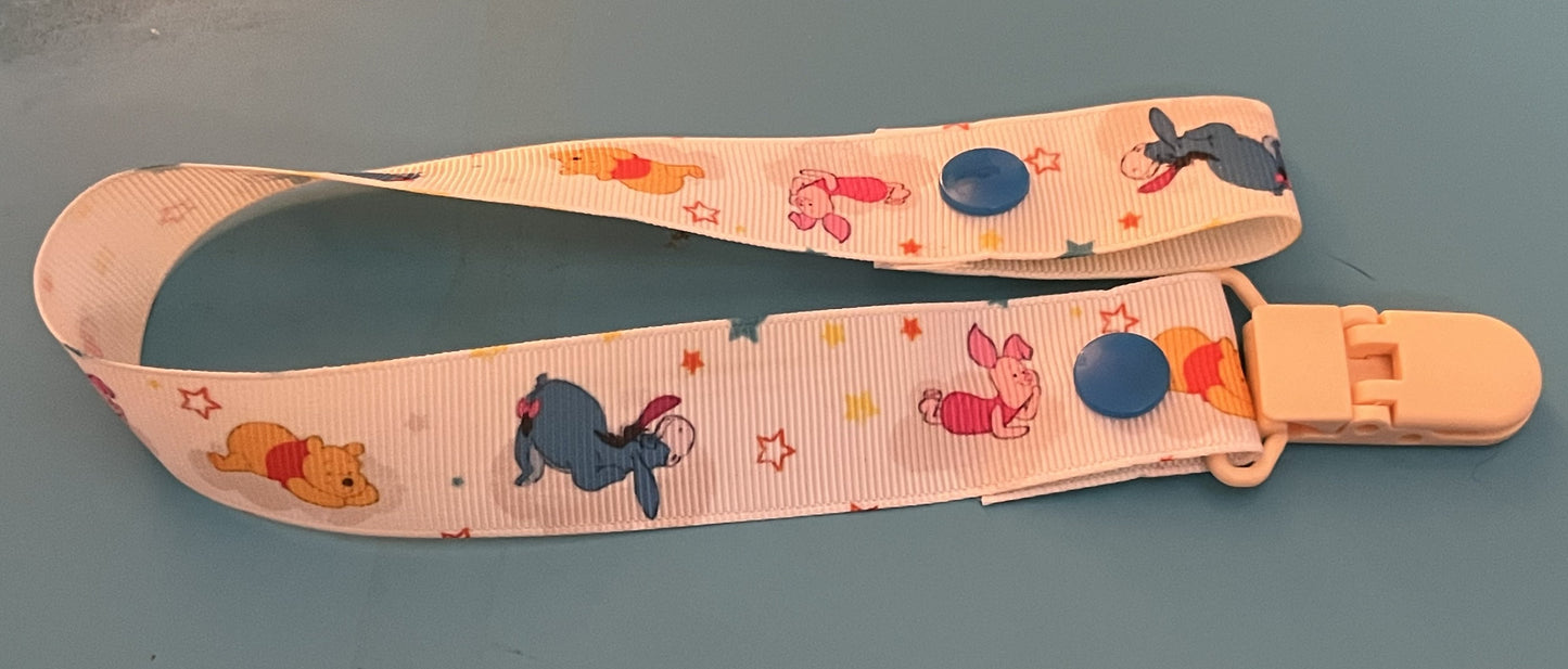 Winnie the Pooh Paci Clip