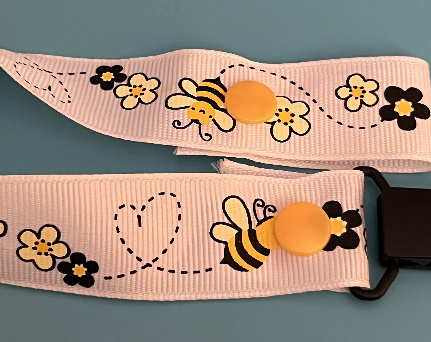 Buzzy Bee Paci Clip