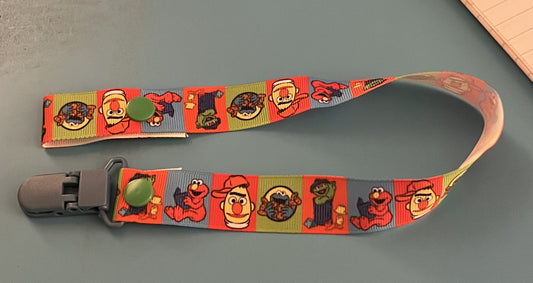 Sesame Street Paci Clip